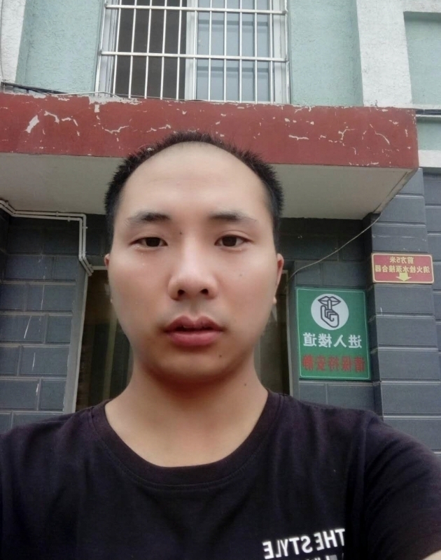 亮亮的第一张照片--石家庄残疾人相亲网